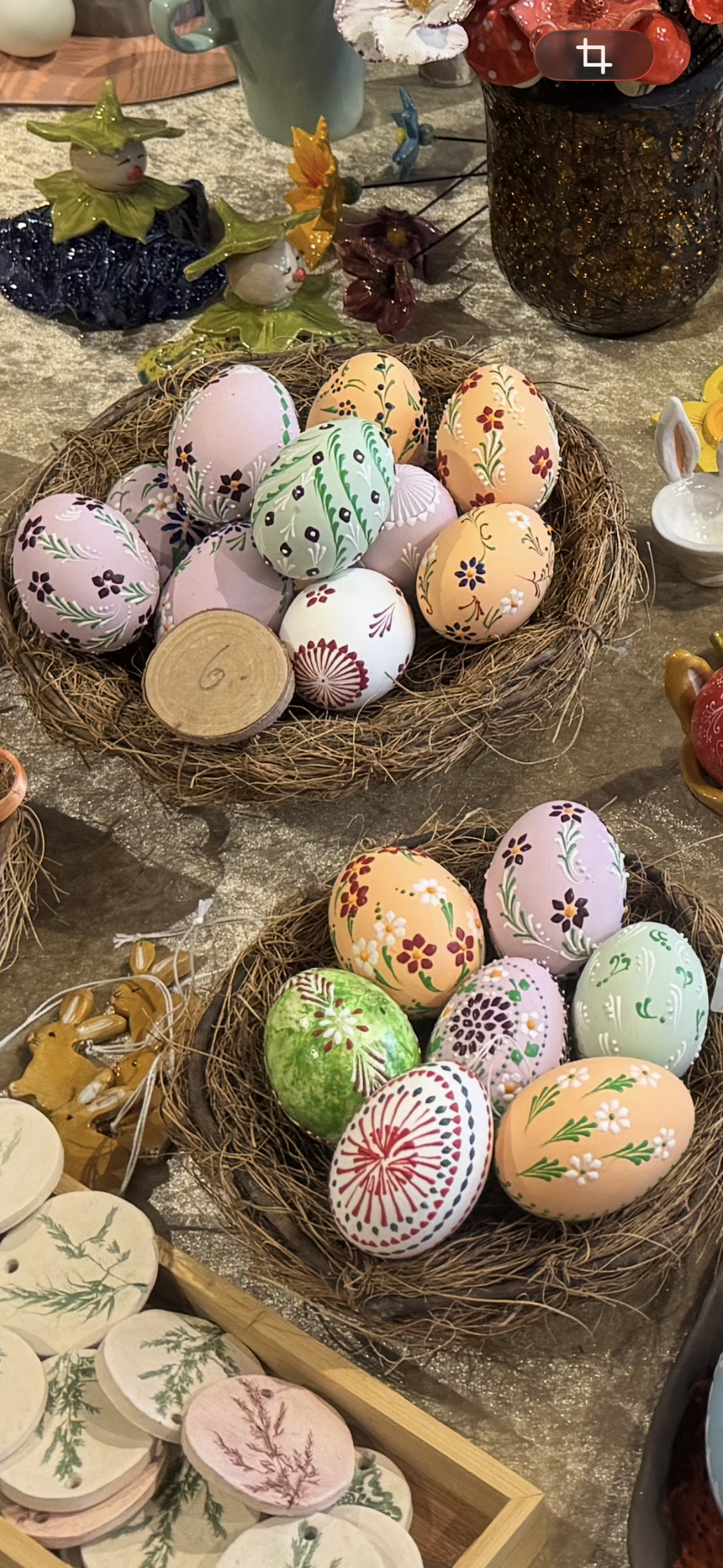 Ostereier mit Wachs verzieren